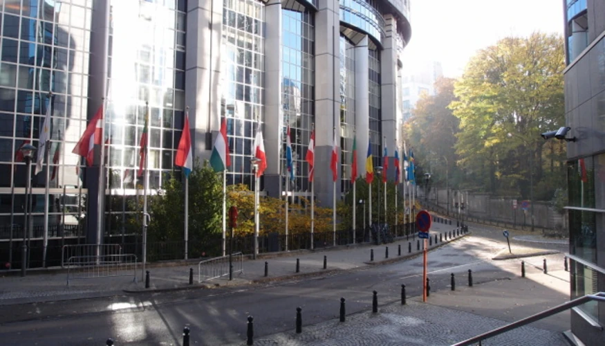 Європарламент ухвалив Omnibus V: випробування оборонних проєктів в Україні фінансуватимуть з фонду ЄС